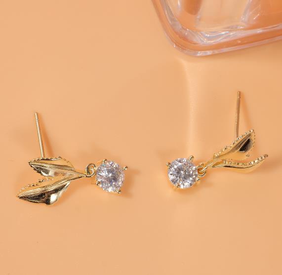 #563 0.5ct*2pcs Moissanite Earring Gold Plated 925 Sterling Silver
