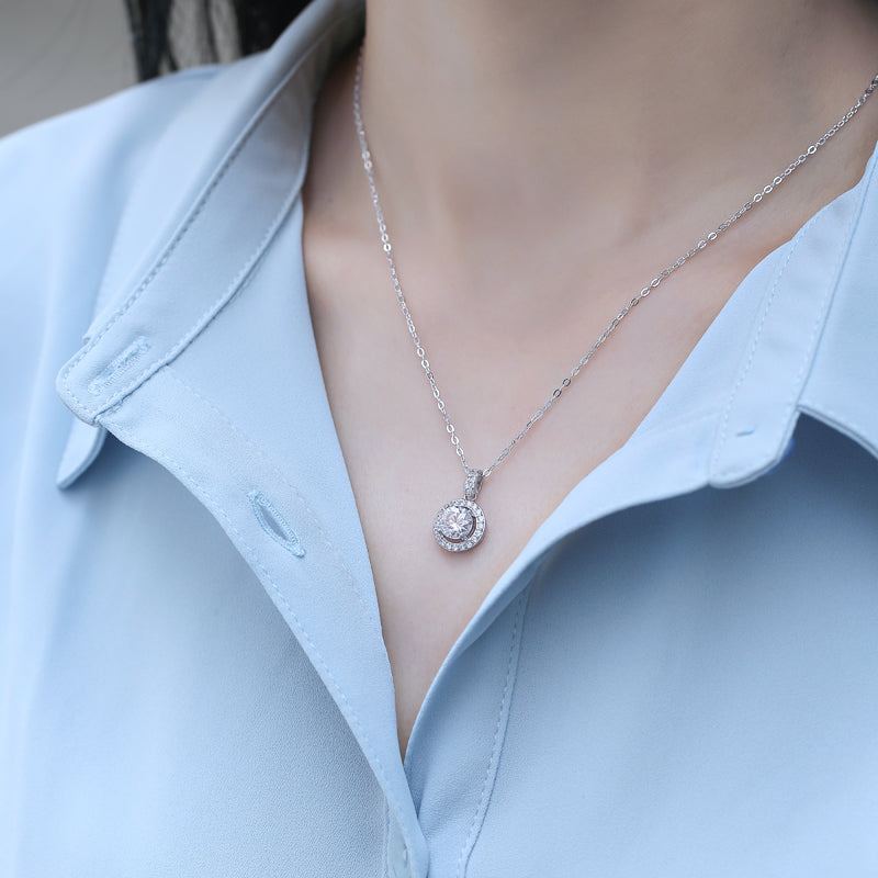 Moissanite   Necklace 