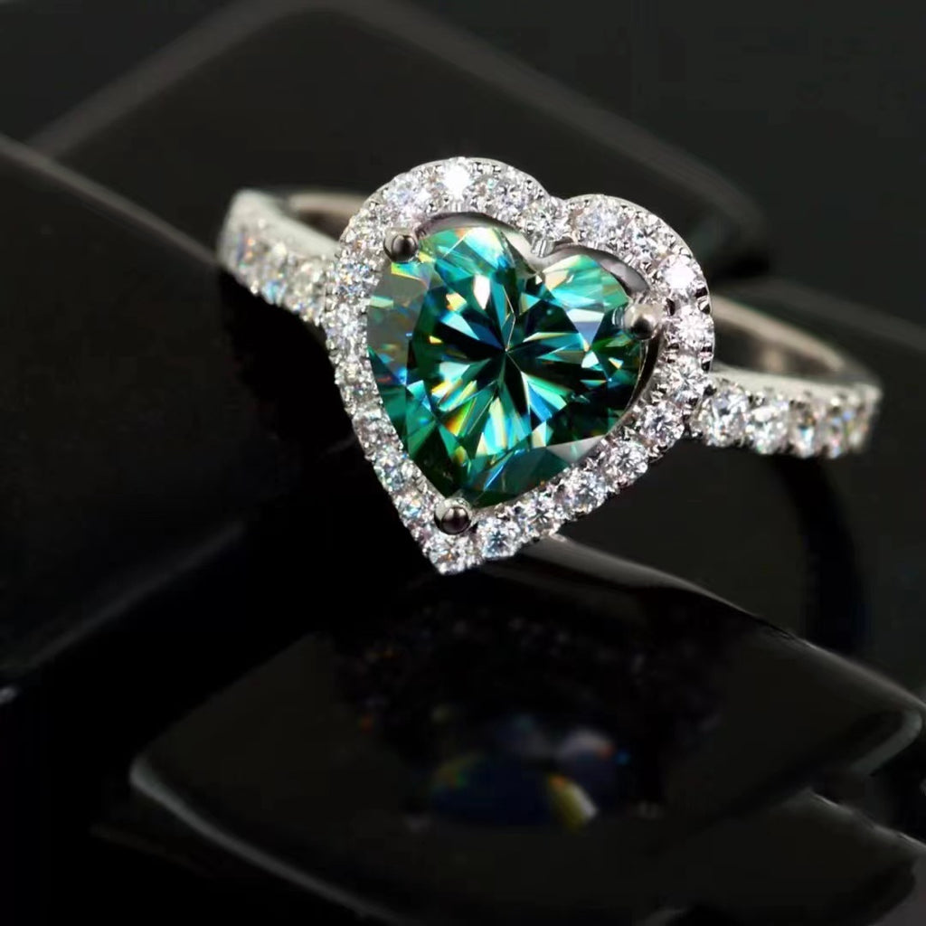 #453  1Carat Heart Shape Green and Clear Moissanite  Ring S925 Sterling Silver