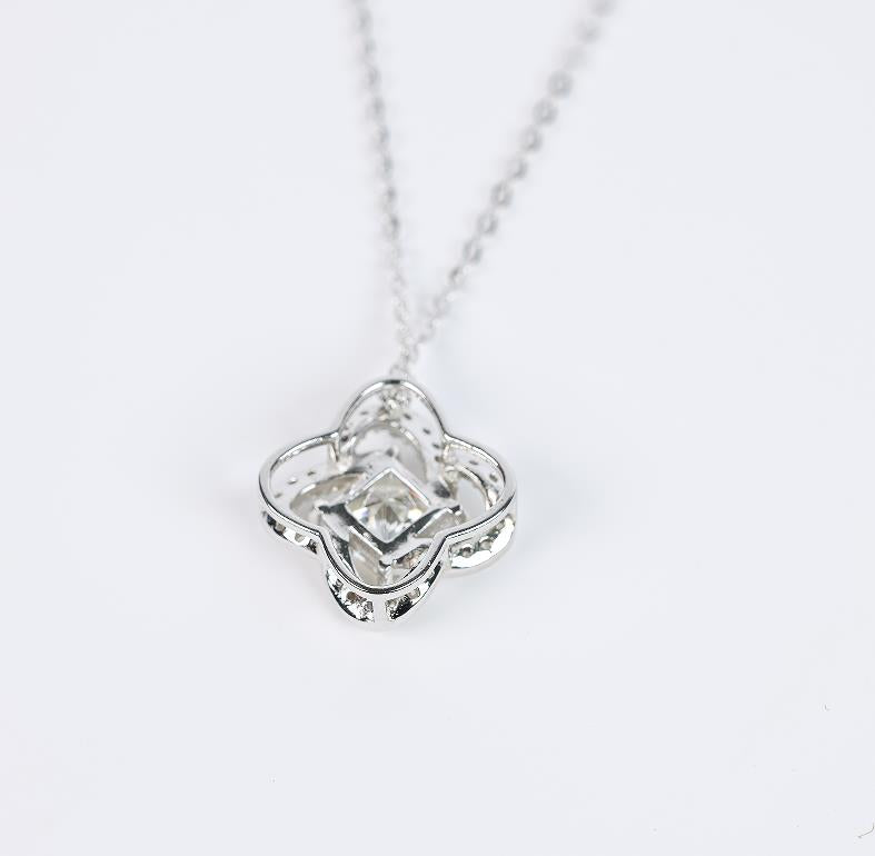 #581 1carat Princess Cut Moissanite Necklace Clover Pendant 925 Sterling Silver